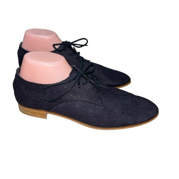 Zara Basic Women's Size 41 / US 10.5 Lace up Suede Loafers Lasercut Perforated - Picture 1 of 8